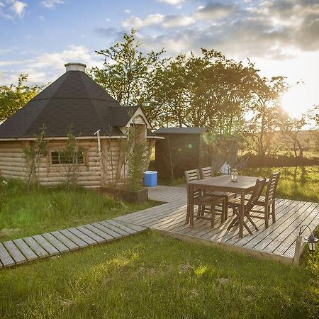 Secret Cloud House Holidays Cauldon Exterior photo
