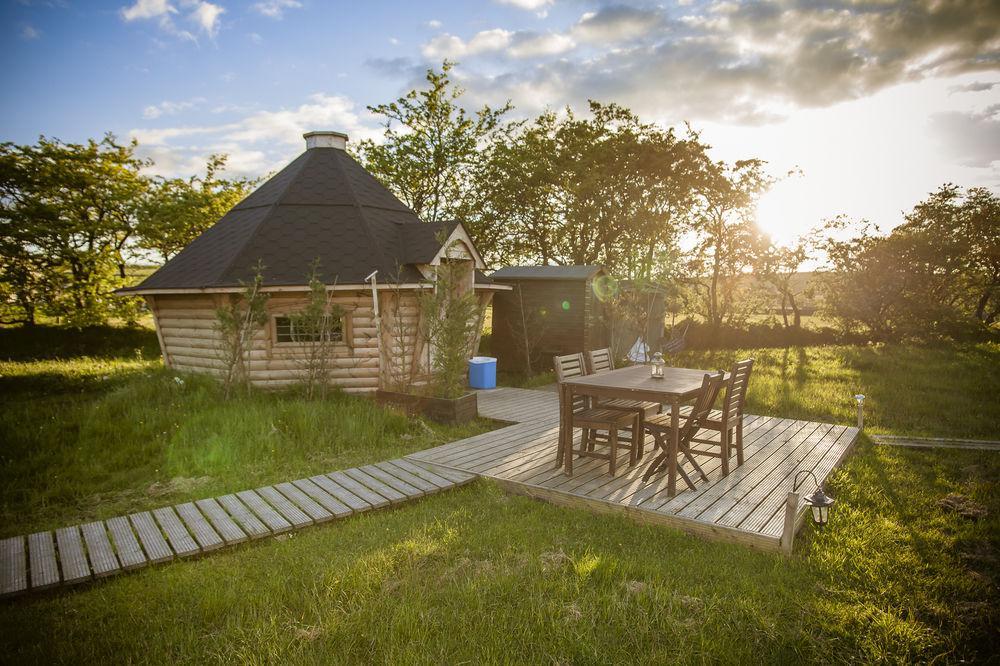 Secret Cloud House Holidays Cauldon Exterior photo
